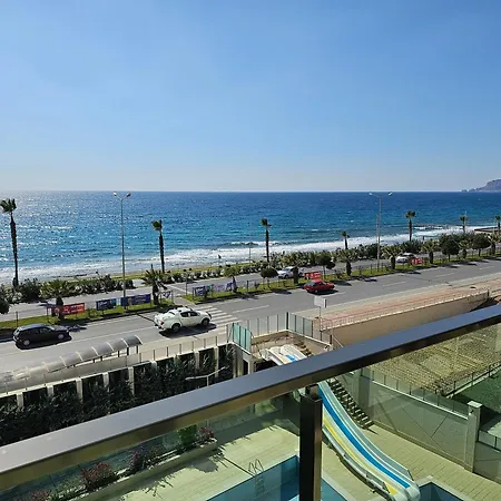 Tower Luxury 5 этаж Apartman Alanya